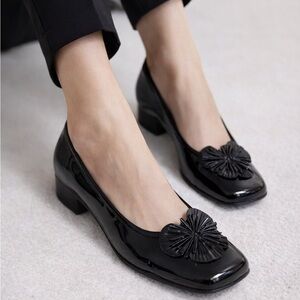 Etienne Aigner Gardener Black Leather Shoes Patent Pumps Block Heel Sz 8